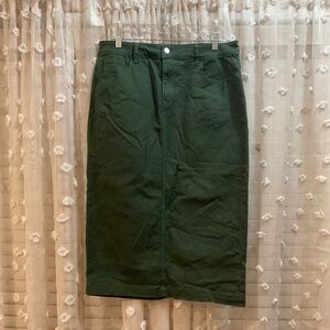 NWOT ‘NUGGLES Hunter Green 31” Denim Skirt